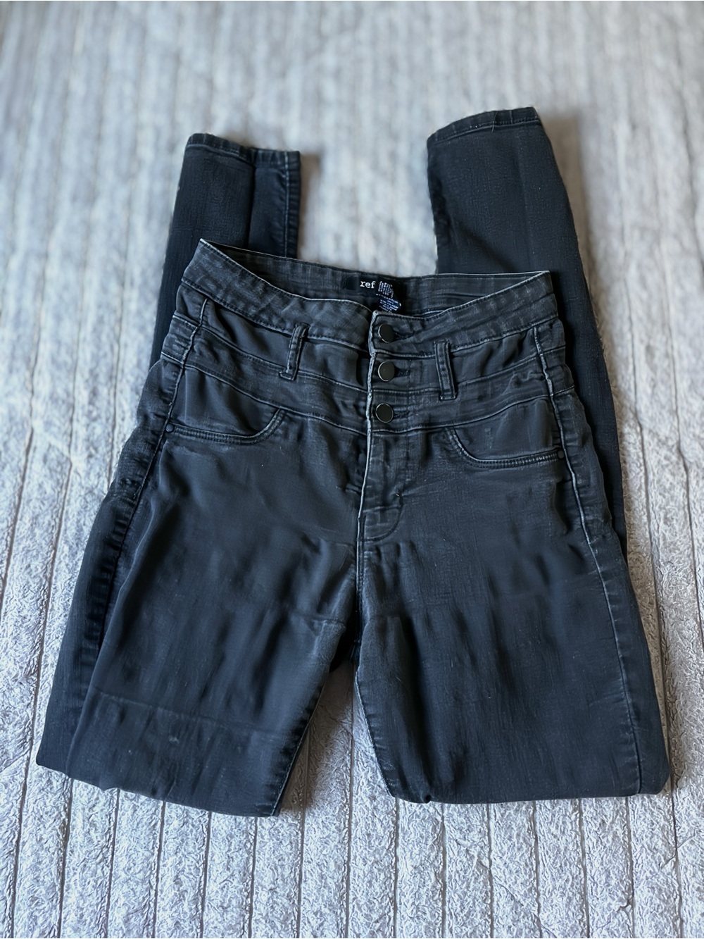 refuge Washed Black High-Rise Skinny Jeans
